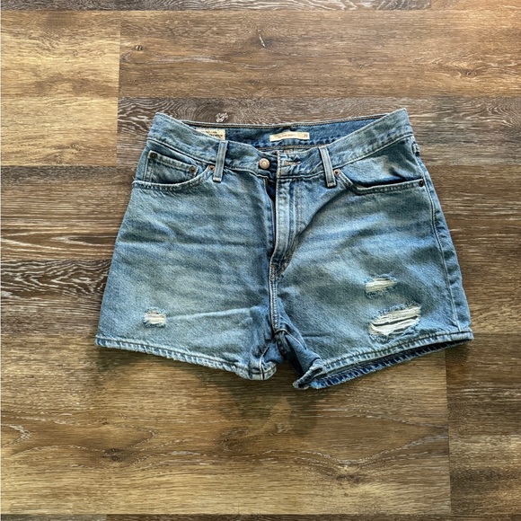 Levi's Pants - Levi's 80s Mom Shorts size 29